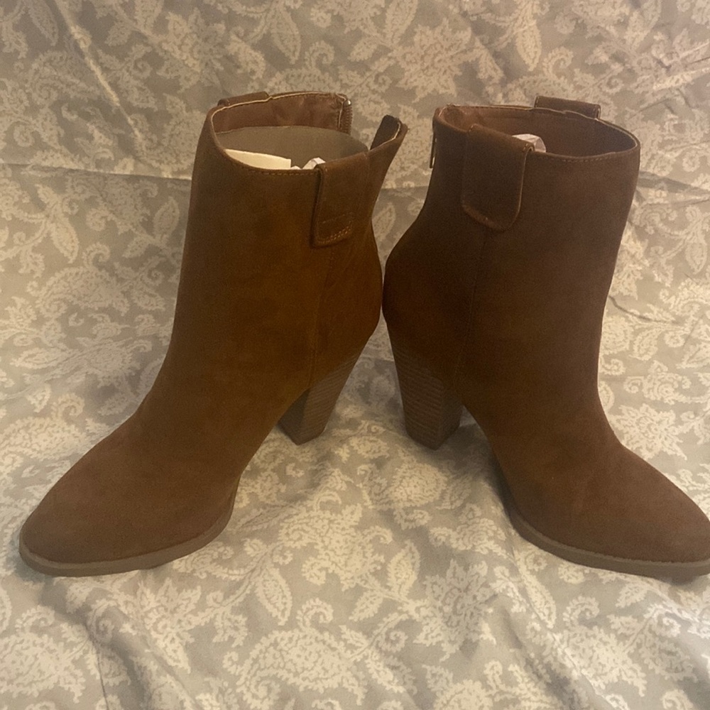 JustFab Ronny Ankle Boot size 7.5 color Cognac